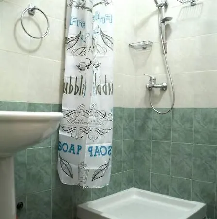 Sunny Flat In The Center Of Tirana, 2 Min. Walk Daire