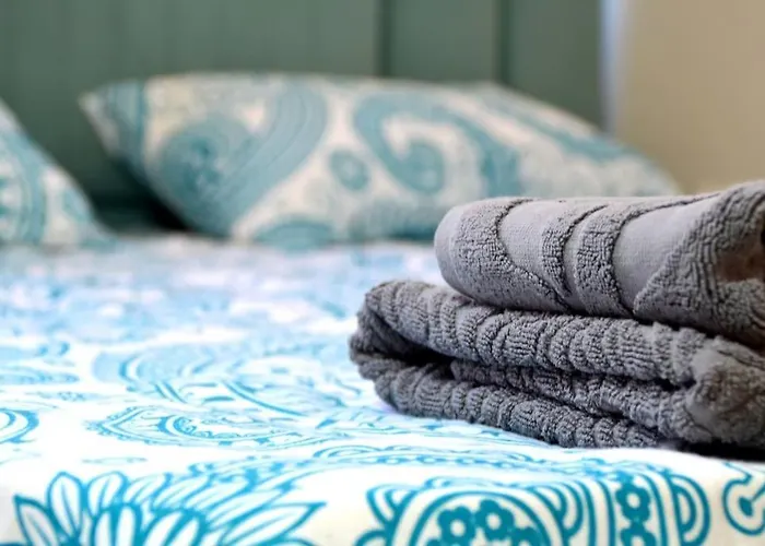 Sunny Flat In The Center Of Tirana, 2 Min. Walk Lägenhet Tirana