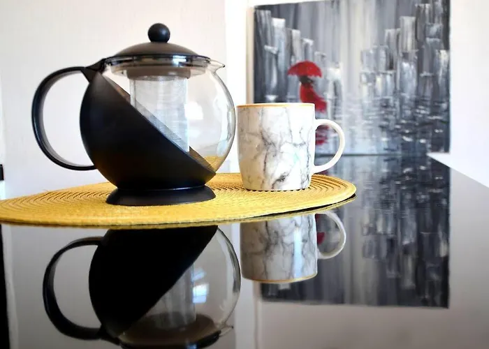 Sunny Flat In The Center Of Tirana, 2 Min. Walk